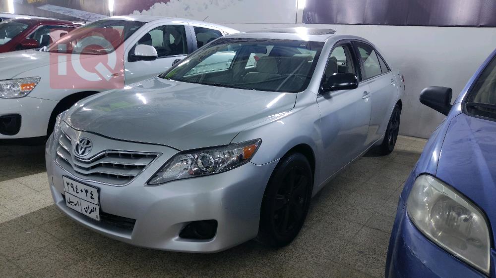 تۆیۆتا کامری